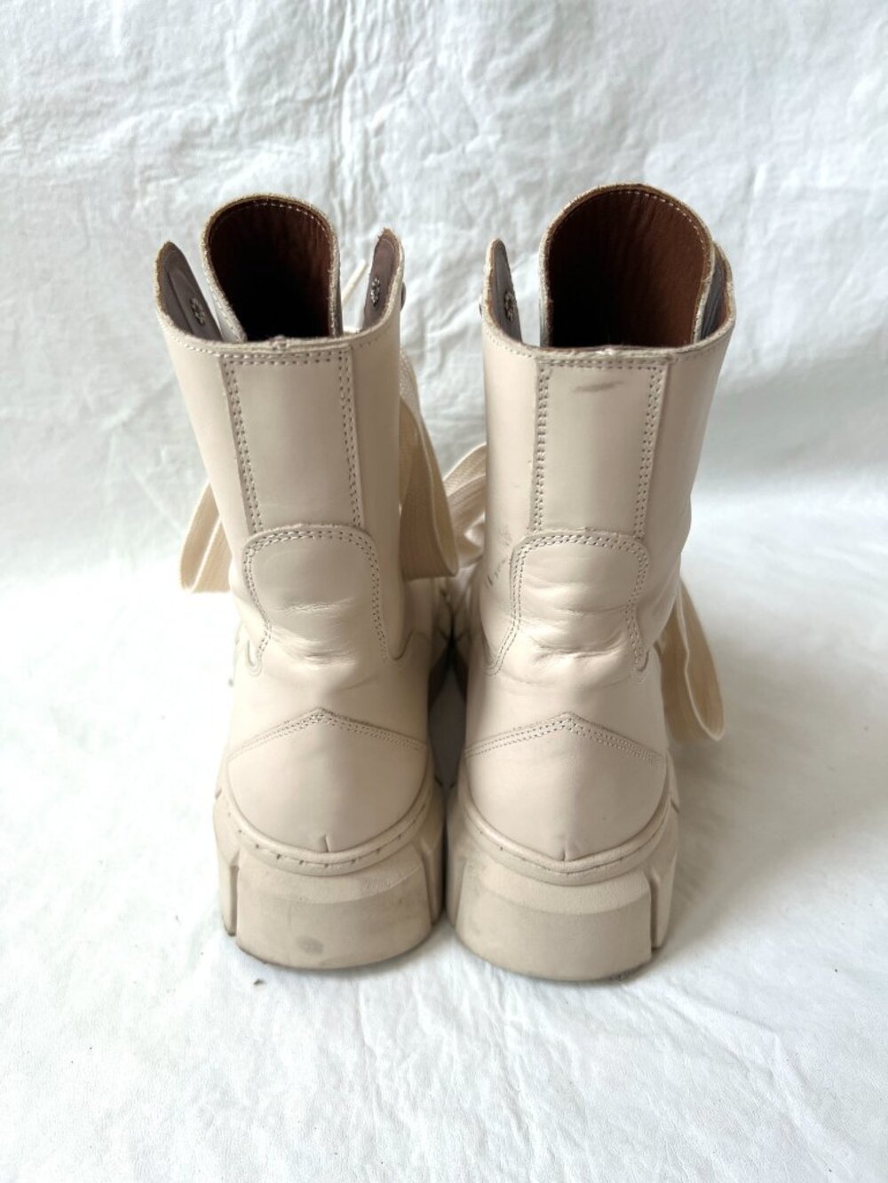 Alohas boots combat Can Can cream beige leather lace up platform lug 38 7 7.5. - Picture 5 of 14
